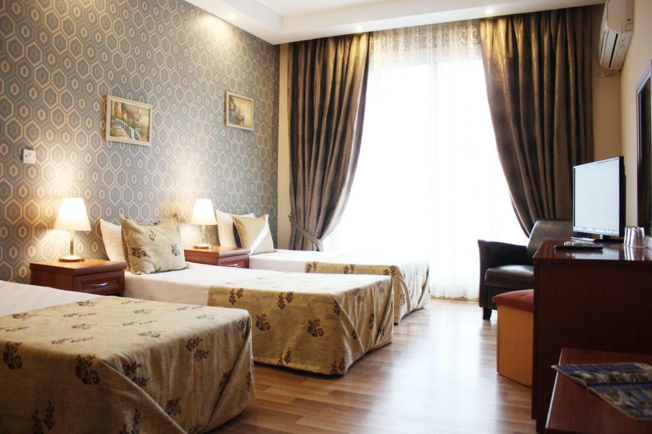 Life Hotel Кіренія Екстер'єр фото
