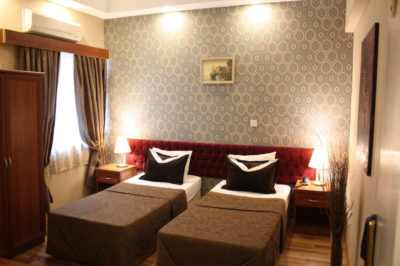 Life Hotel Кіренія Екстер'єр фото