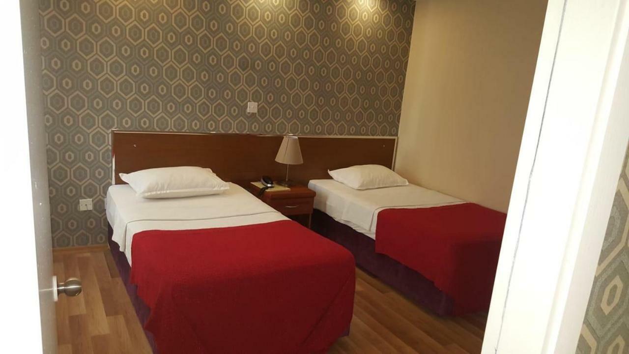 Life Hotel Кіренія Екстер'єр фото