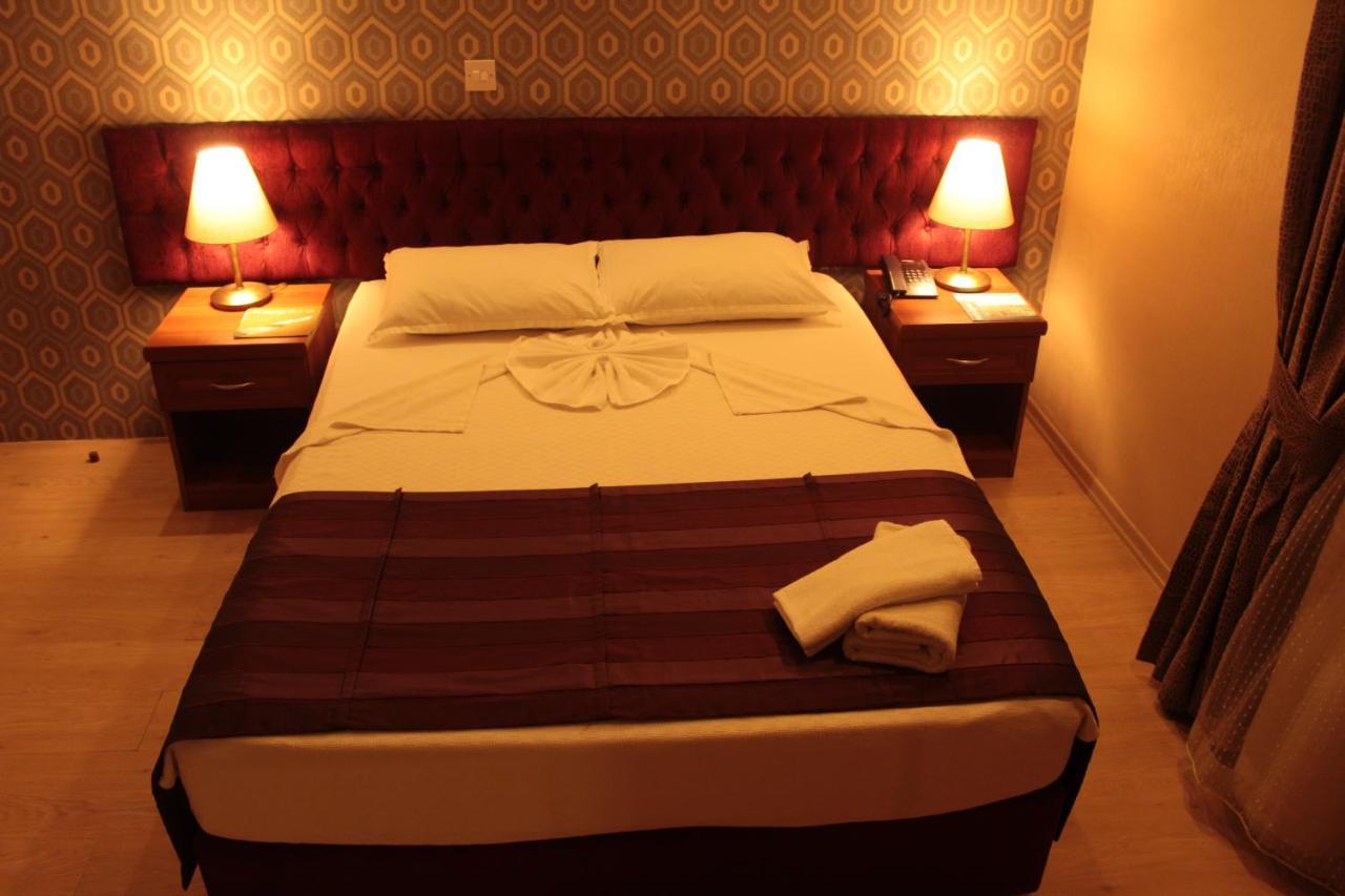 Life Hotel Кіренія Екстер'єр фото